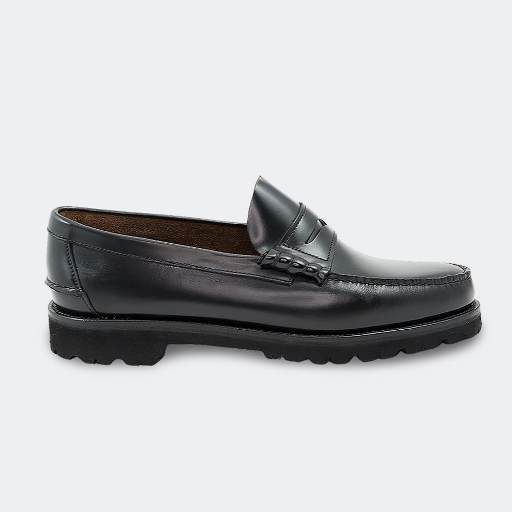 BLACK COLUMBIA